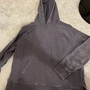 universal thread medium gray hoodie
